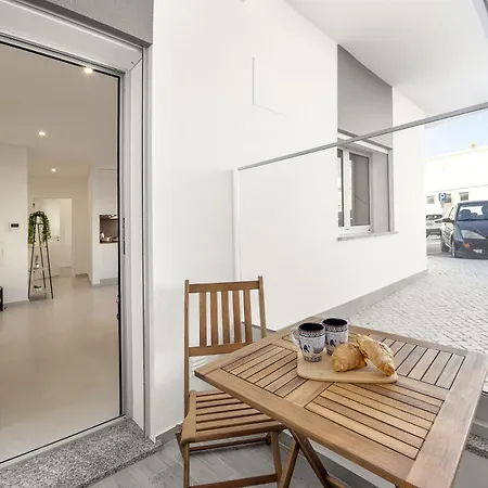Coast Location With Private Parking *
